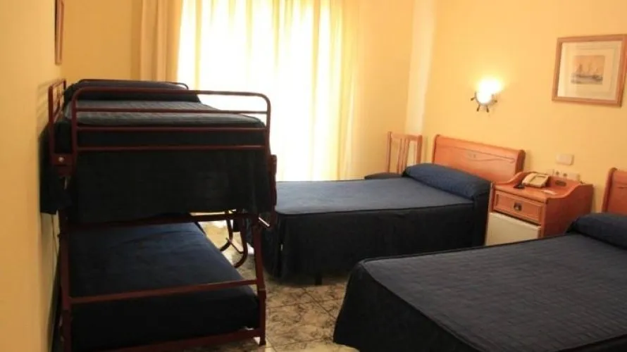 Hotel de 16 chambres à Santiago de la Ribera, Espagne No. 1951 № 16