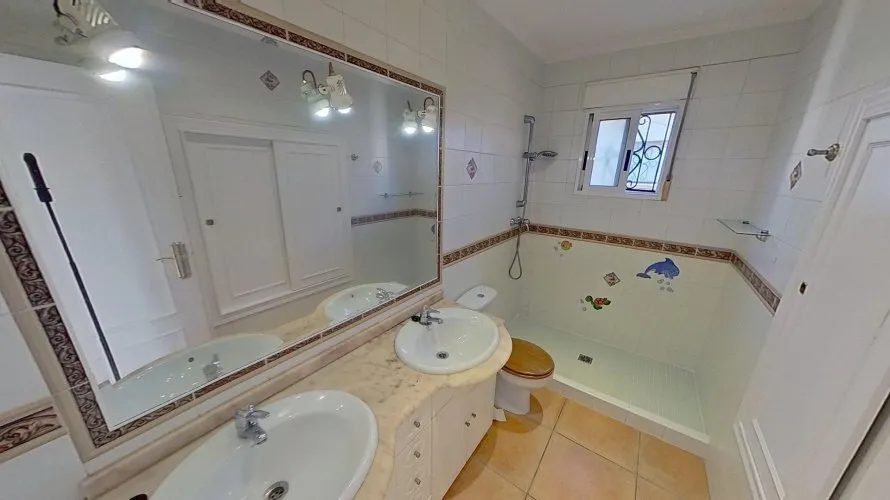 House de 3 chambres à La Florida, Espagne No. 1562 № 15