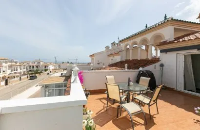 Penthouse de 89m² à Torrevieja, Espagne No. 2376