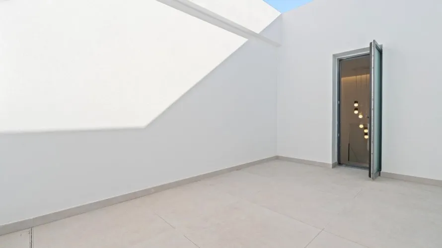 Villa de 3 chambres à Benidorm, Espagne No. 2402 № 23