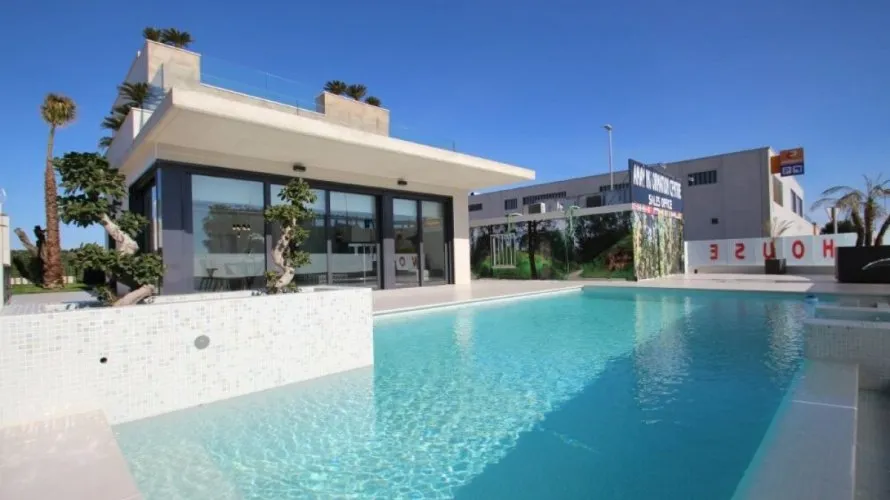 Villa de 197m² à La Zenia, Espagne No. 1585 № 14