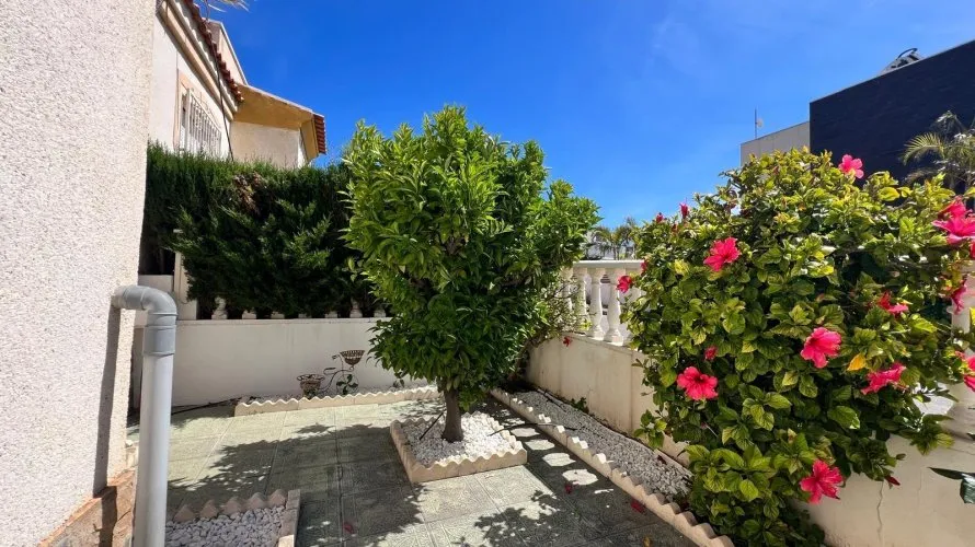 House de 132m² à Torrevieja, Espagne No. 2423 № 24