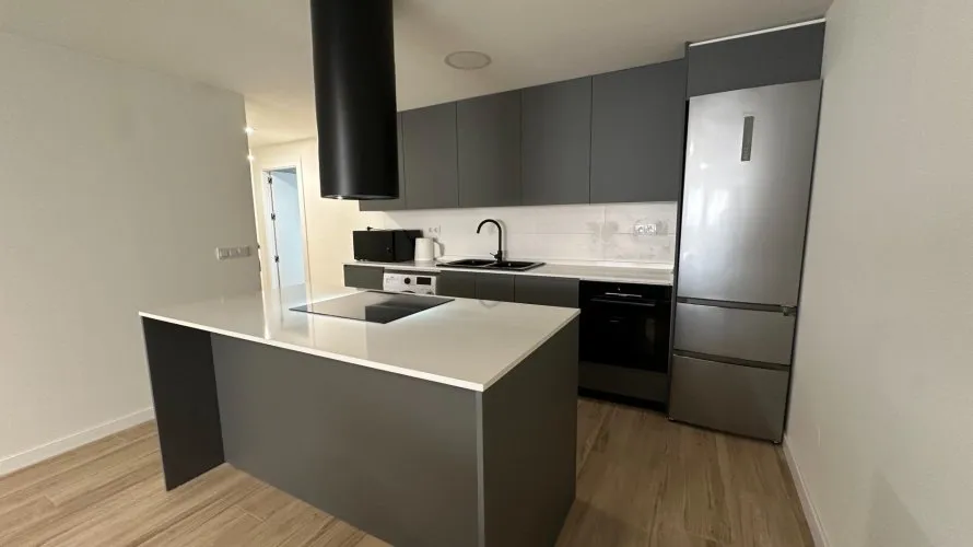 Apartment de 3 chambres à Alicante, Espagne No. 2364