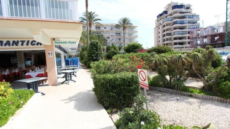 Commercial property de 230m² à Calpe, Espagne No. 2216 № 3