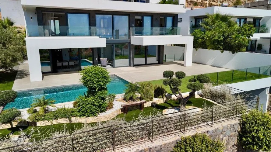 Villa de 890m² à Benidorm, Espagne No. 2163 № 2