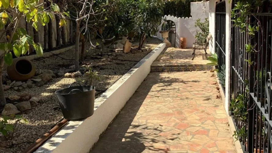 Villa de 4 chambres à Albir, Espagne No. 1937 № 19