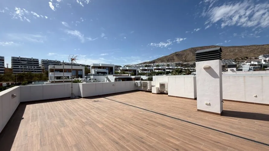 House de 324m² à Finestrat, Espagne No. 2713 № 2
