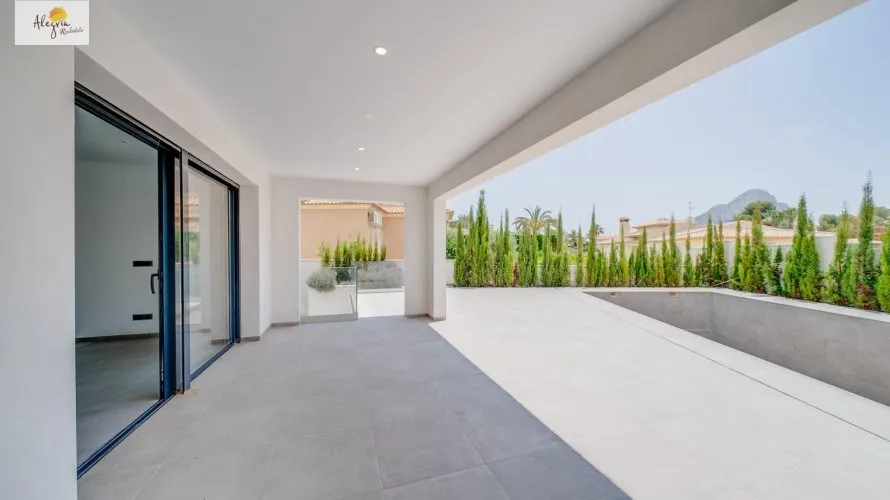 Villa de 5 chambres à Calpe, Espagne No. 1790 № 20