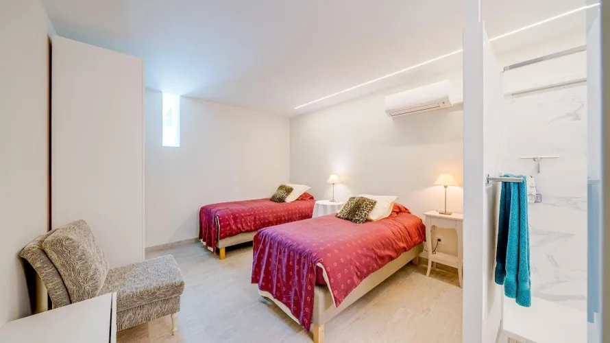 Villa de 5 chambres à Finestrat, Espagne No. 1810 № 21