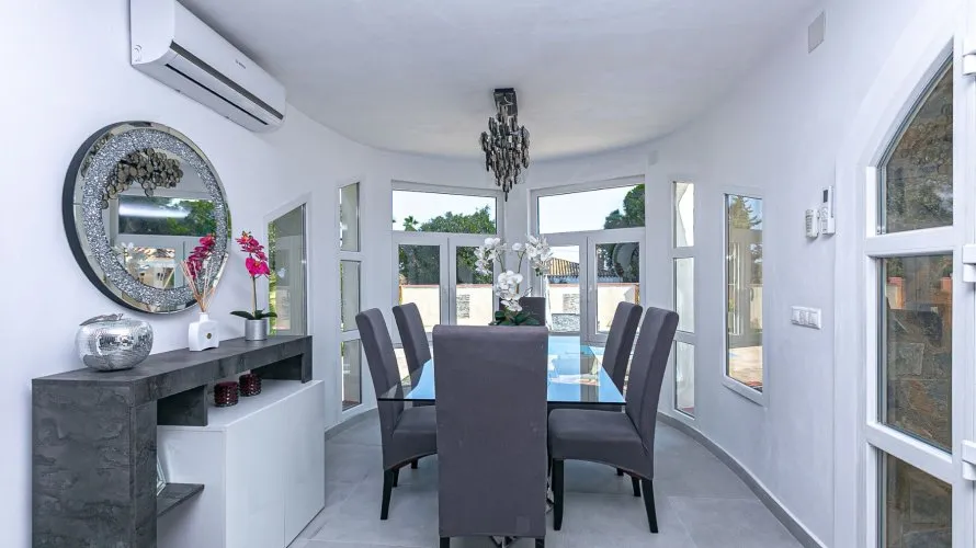 Villa de 344m² à Alicante, Espagne No. 2338 № 9
