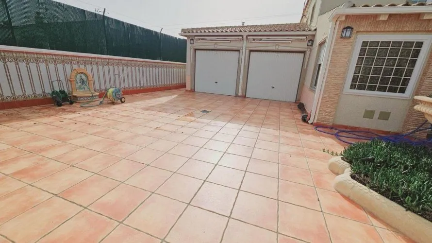 Villa de 5 chambres à Torrevieja, Espagne No. 2065 № 4