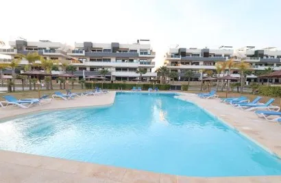 Apartment de 2 chambres à Torrevieja, Espagne No. 2596