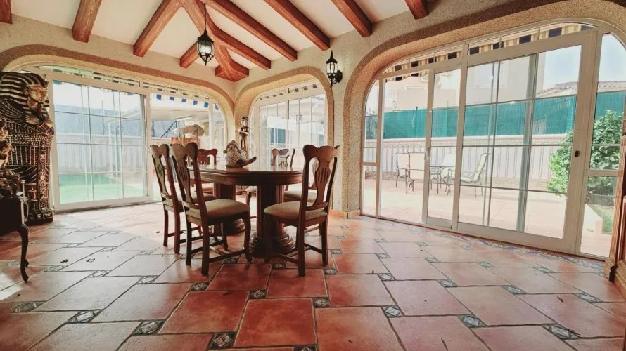 Villa de 5 chambres à Torrevieja, Espagne No. 2065 № 24