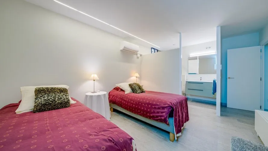 Villa de 5 chambres à Finestrat, Espagne No. 1810 № 22