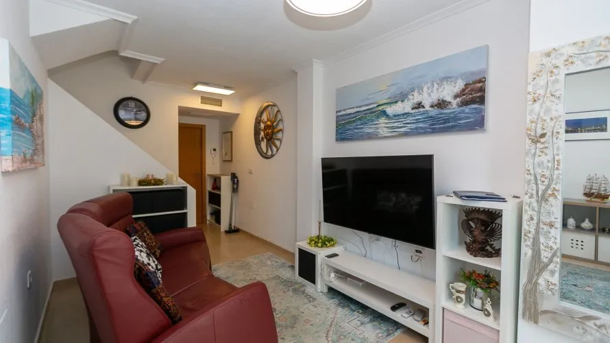 House de 132m² à Guardamar del Segura, Espagne No. 2336 № 4