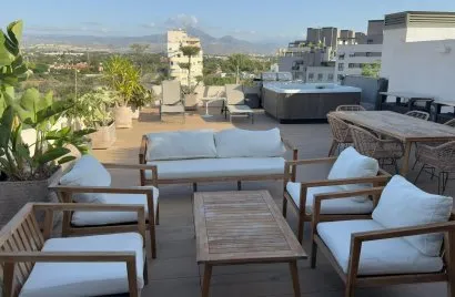 Penthouse de 3 chambres à Alicante, Espagne No. 2181