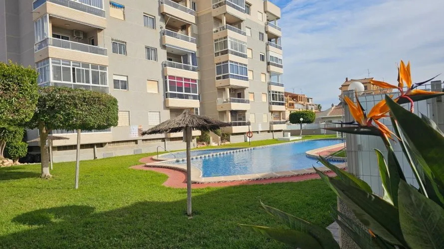 Apartment de 2 chambres à Torreblanca, Espagne No. 2228