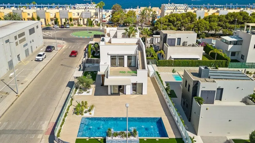 Villa de 3 chambres à Campoamor, Espagne No. 1965 № 3