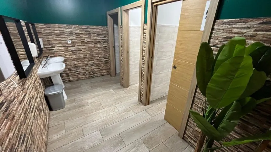 Commercial property de 347m² à Benidorm, Espagne No. 1869 № 9