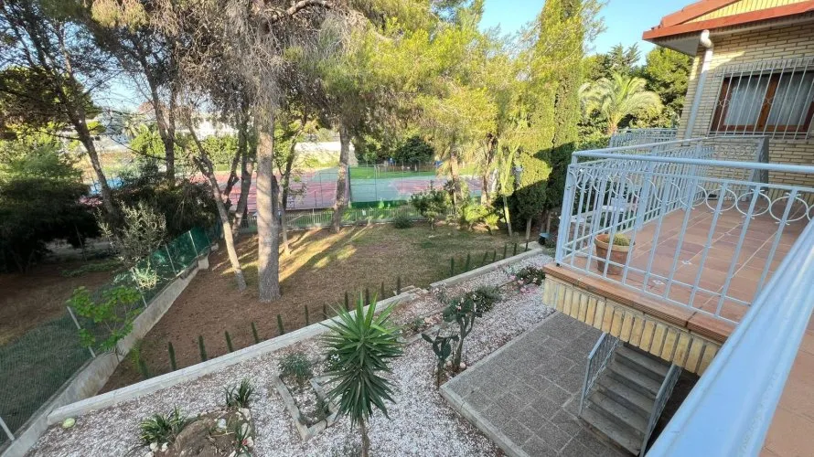 Villa de 4 chambres à Campoamor, Espagne No. 1929 № 13