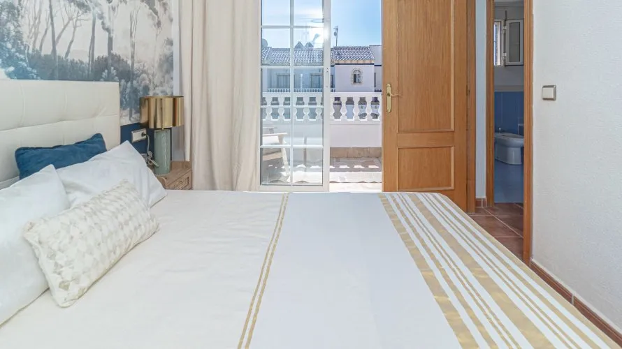 House de 83m² à Alicante, Espagne No. 2663 № 1