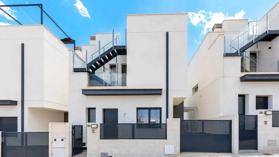Villa de 3 chambres à La Florida, Espagne No. 2422 № 15