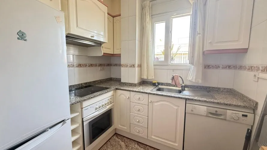 Penthouse de 2 chambres à Torrevieja, Espagne No. 2441 № 14