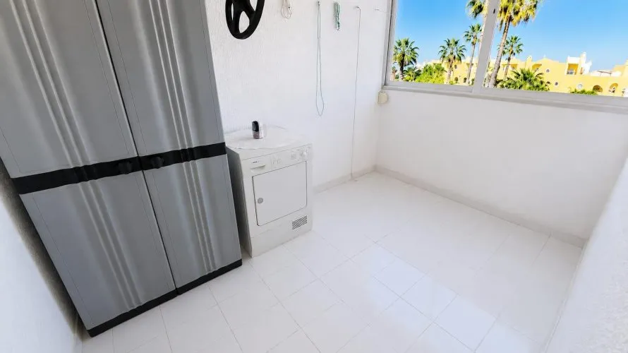 House de 3 chambres à El Campello, Espagne No. 2697 № 22