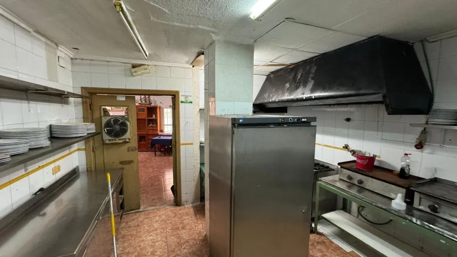 Commercial property de 118m² à Torrevieja, Espagne No. 1483 № 15