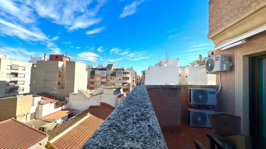 Penthouse de 2 chambres à Torrevieja, Espagne No. 2252 № 9