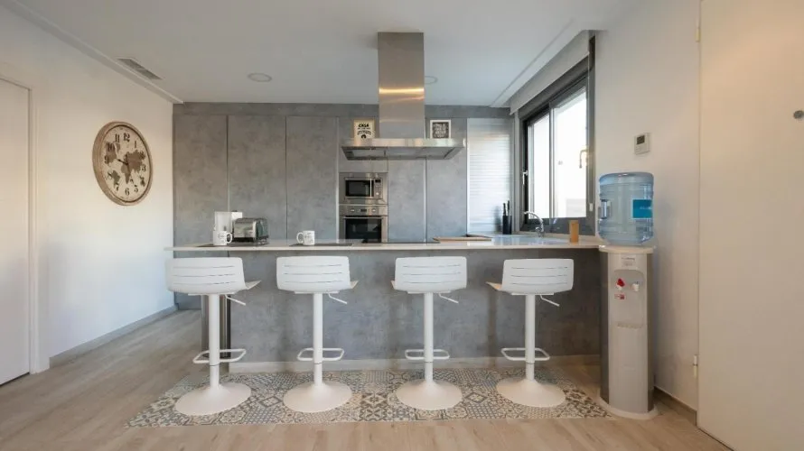 Apartment de 4 chambres à La Florida, Espagne No. 2303 № 4