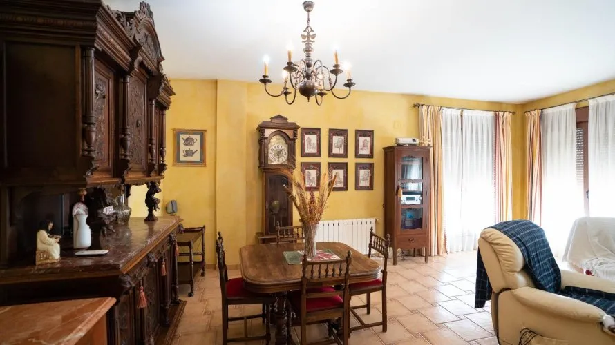 Commercial property de 468m² à San Miguel de Salinas, Espagne No. 2483 № 15