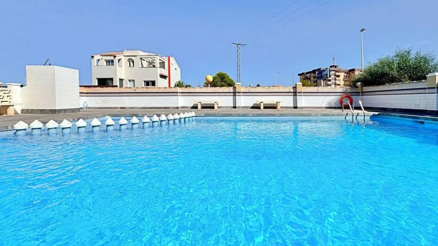 Bungalow de 2 chambres à La Zenia, Espagne No. 2168 № 27