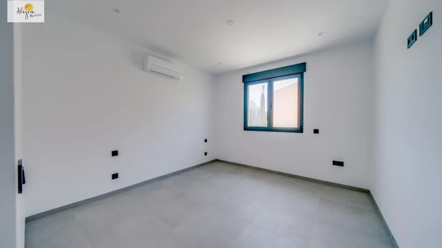 Villa de 5 chambres à Calpe, Espagne No. 1790 № 15