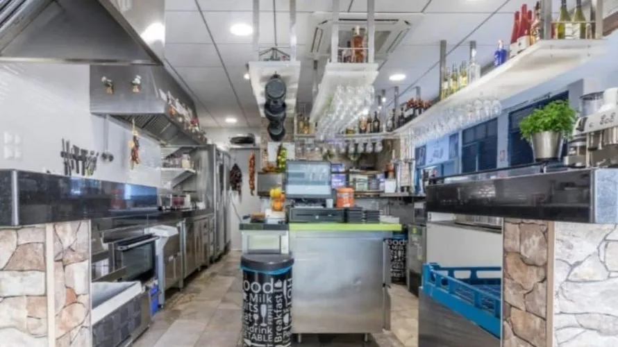 Commercial property de 72m² à Alicante, Espagne No. 2053 № 16