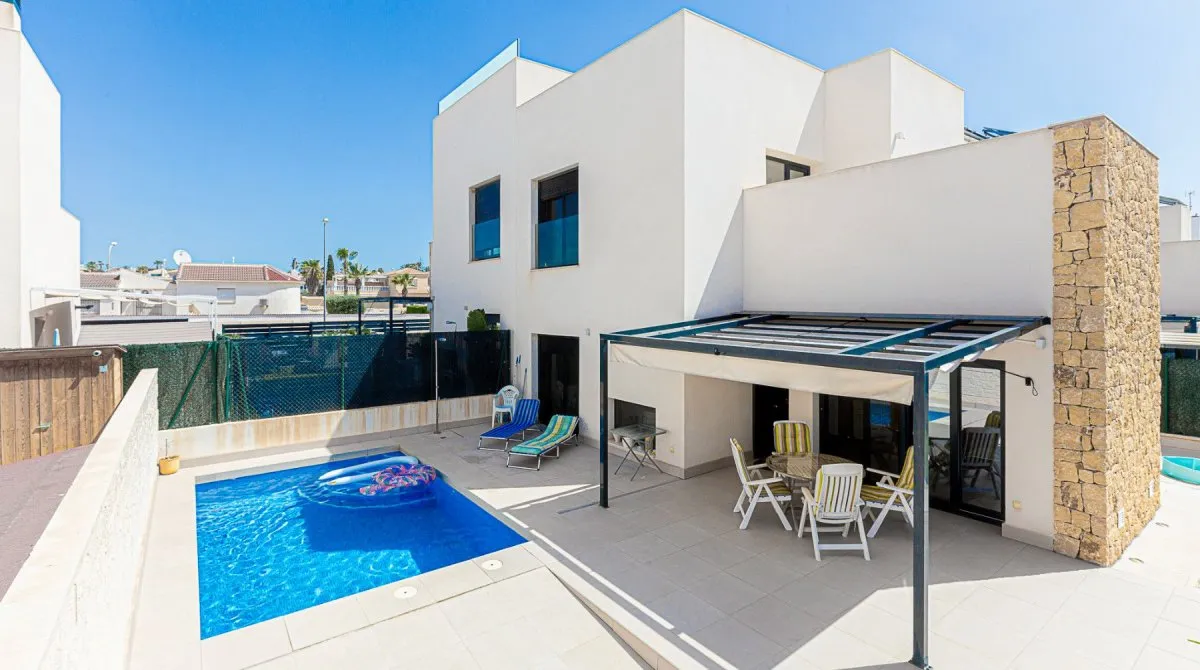 Villa de 162m² à Ciudad Quesada, Espagne No. 2329