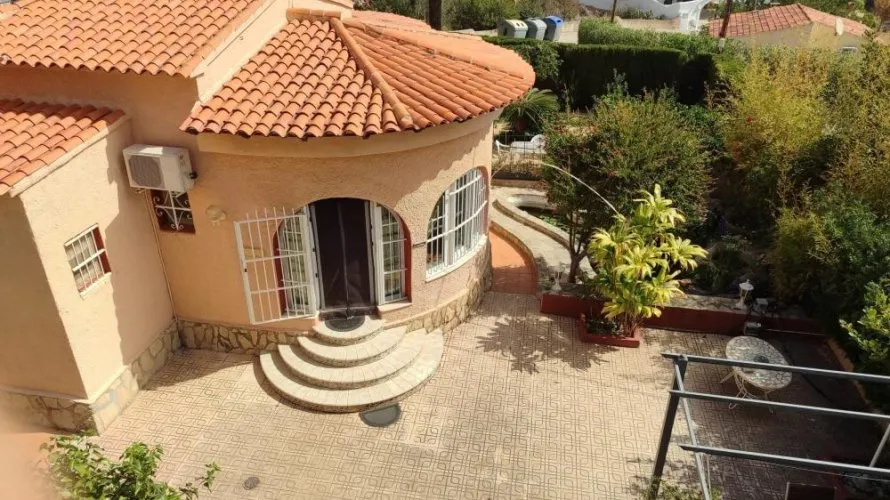 Villa de 3 chambres à Maryvilla, Espagne No. 2206 № 4