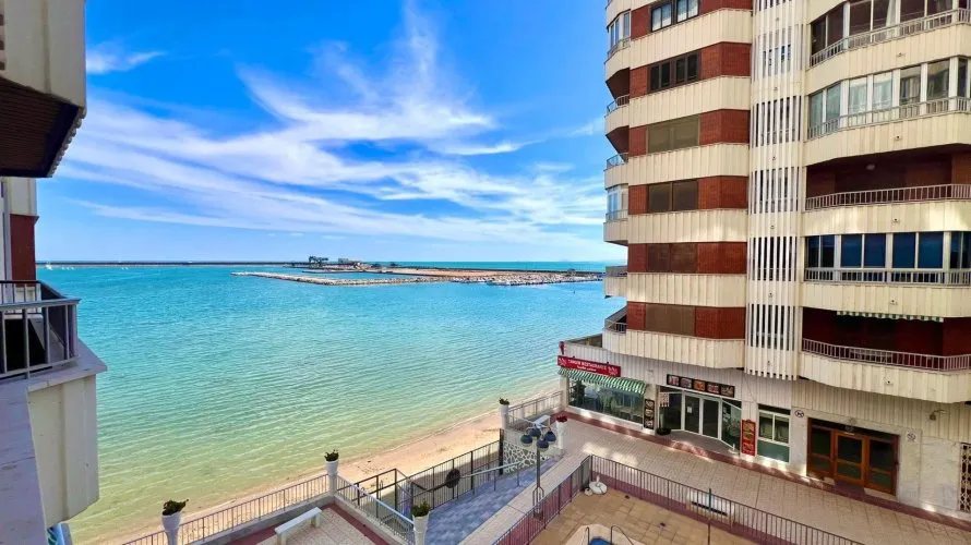 Apartment de 3 chambres à Torrevieja, Espagne No. 2358 № 26