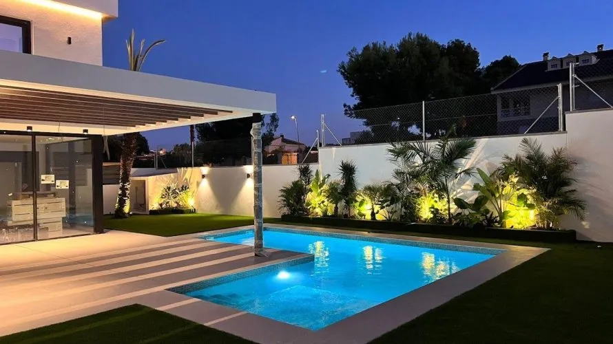 Villa de 3 chambres à Alicante, Espagne No. 1887 № 13