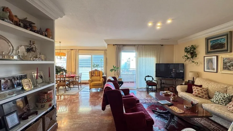 Apartment de 4 chambres à Torrevieja, Espagne No. 1548