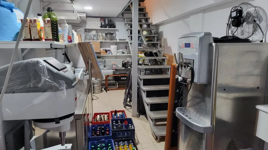 Commercial property de 85m² à Calpe, Espagne No. 2149 № 3