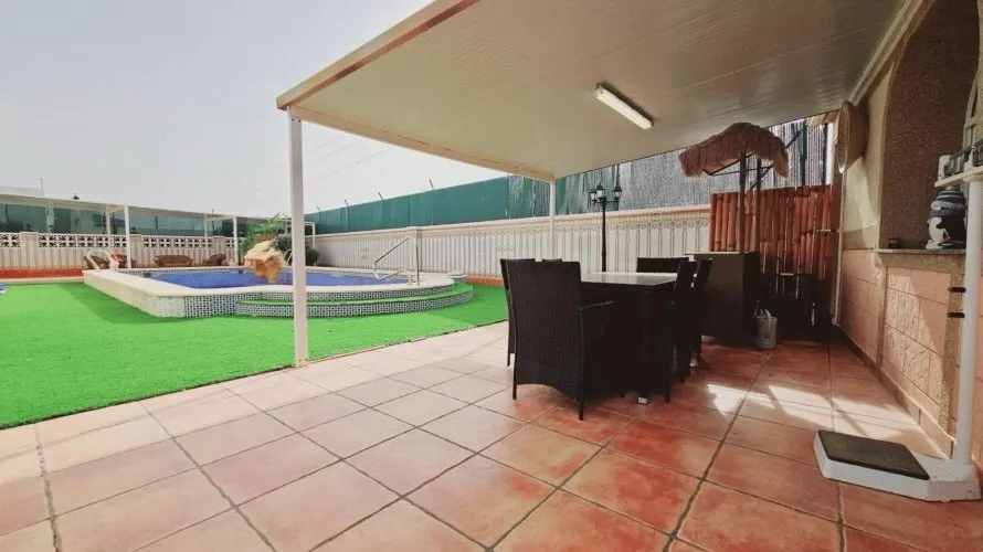 Villa de 5 chambres à Torrevieja, Espagne No. 2065 № 5
