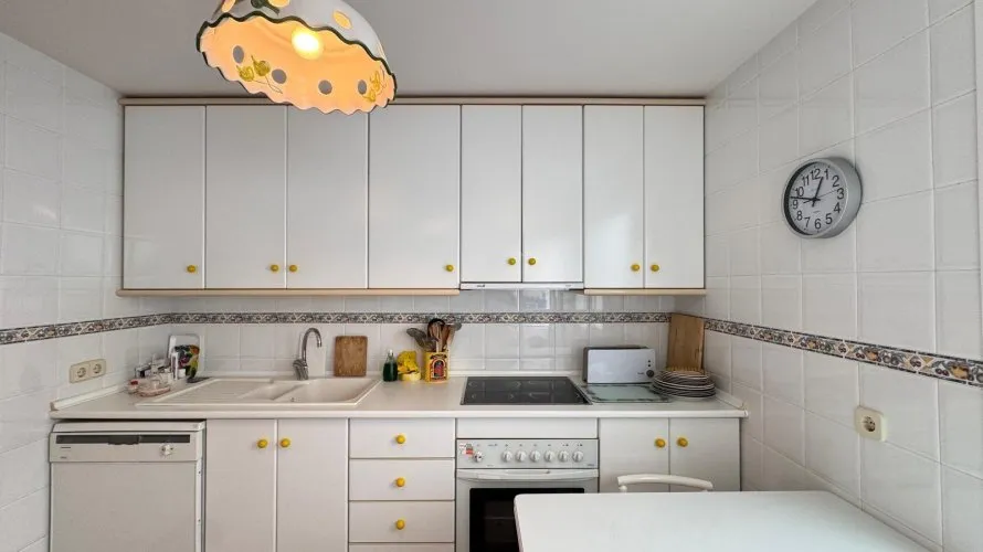 Apartment de 3 chambres à Torrevieja, Espagne No. 2636 № 1