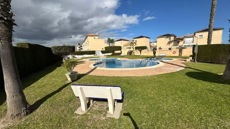 House de 3 chambres à La Florida, Espagne No. 1562 № 27