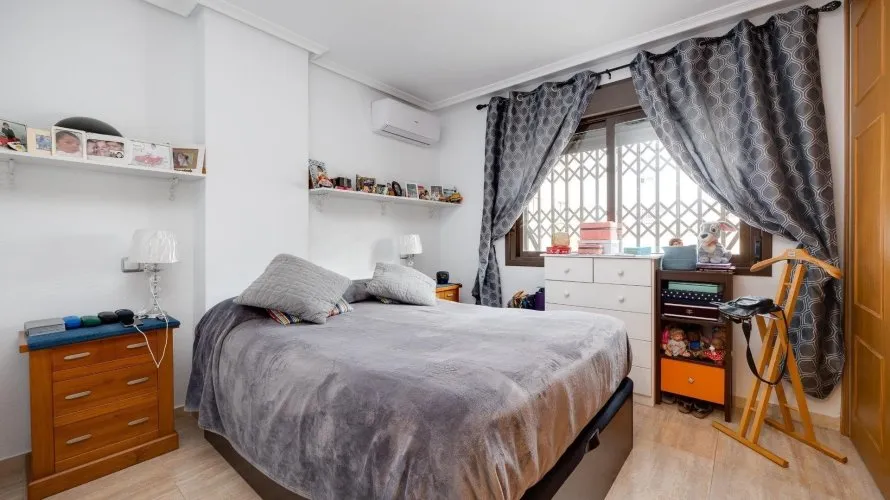 Apartment de 2 chambres à Torrevieja, Espagne No. 2671 № 13