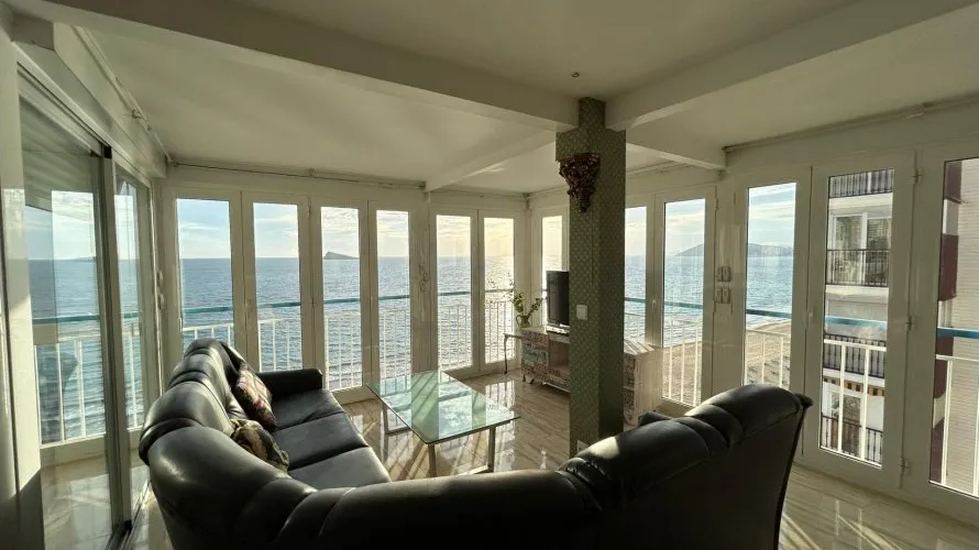Apartment de 2 chambres à Benidorm, Espagne No. 2000 № 1