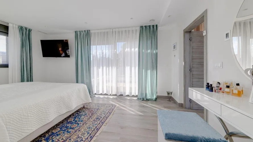 Villa de 461m² à Torrevieja, Espagne No. 2244 № 3