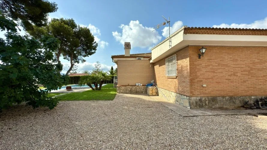 Villa de 3 chambres à La Nucia, Espagne No. 1568 № 22