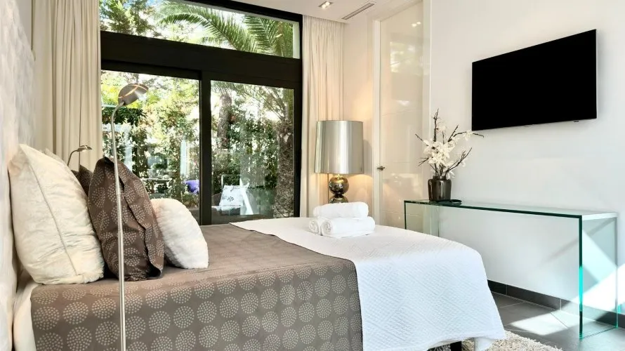 Villa de 4 chambres à Altea, Espagne No. 1944 № 24