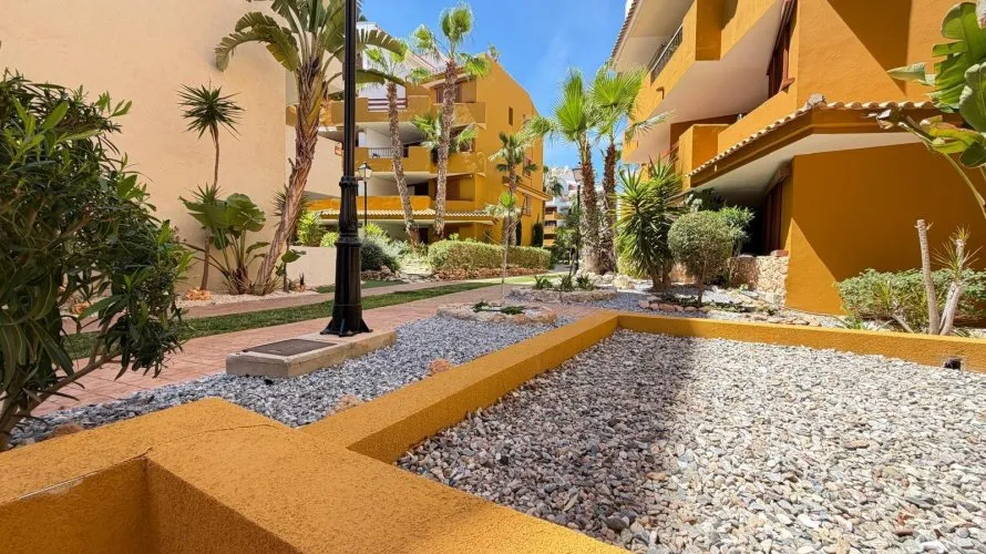 Apartment de 3 chambres à Torrevieja, Espagne No. 2618